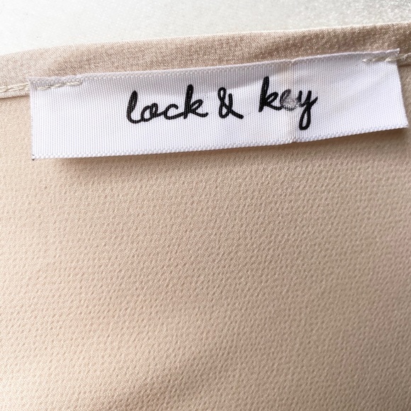 Lock & Key silky satin robe cardigan - Picture 13 of 13